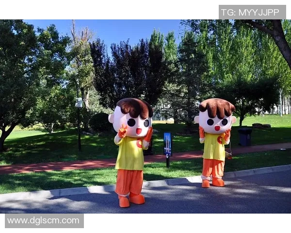 足球明星欢庆中秋节的温馨瞬间与精彩瞬间分享